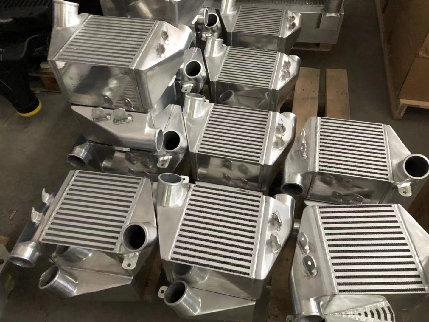 Pros lan cons saka intercoolers ing modifikasi mobil